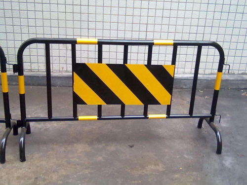 鐵馬護(hù)欄